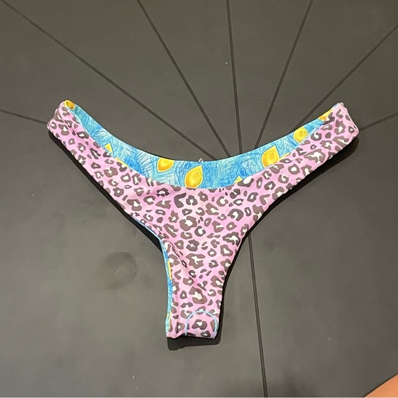 Moana Bikini Reversible Peacock Bottoms - Picture 2 of 2